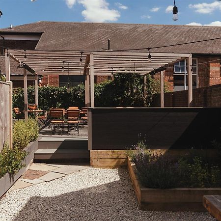 The White Hart Wadhurst Екстер'єр фото