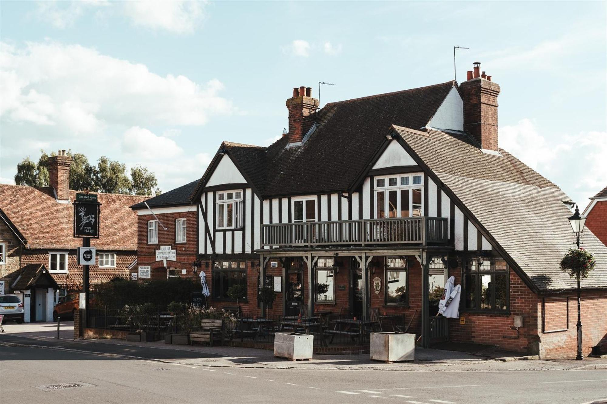 The White Hart Wadhurst Екстер'єр фото